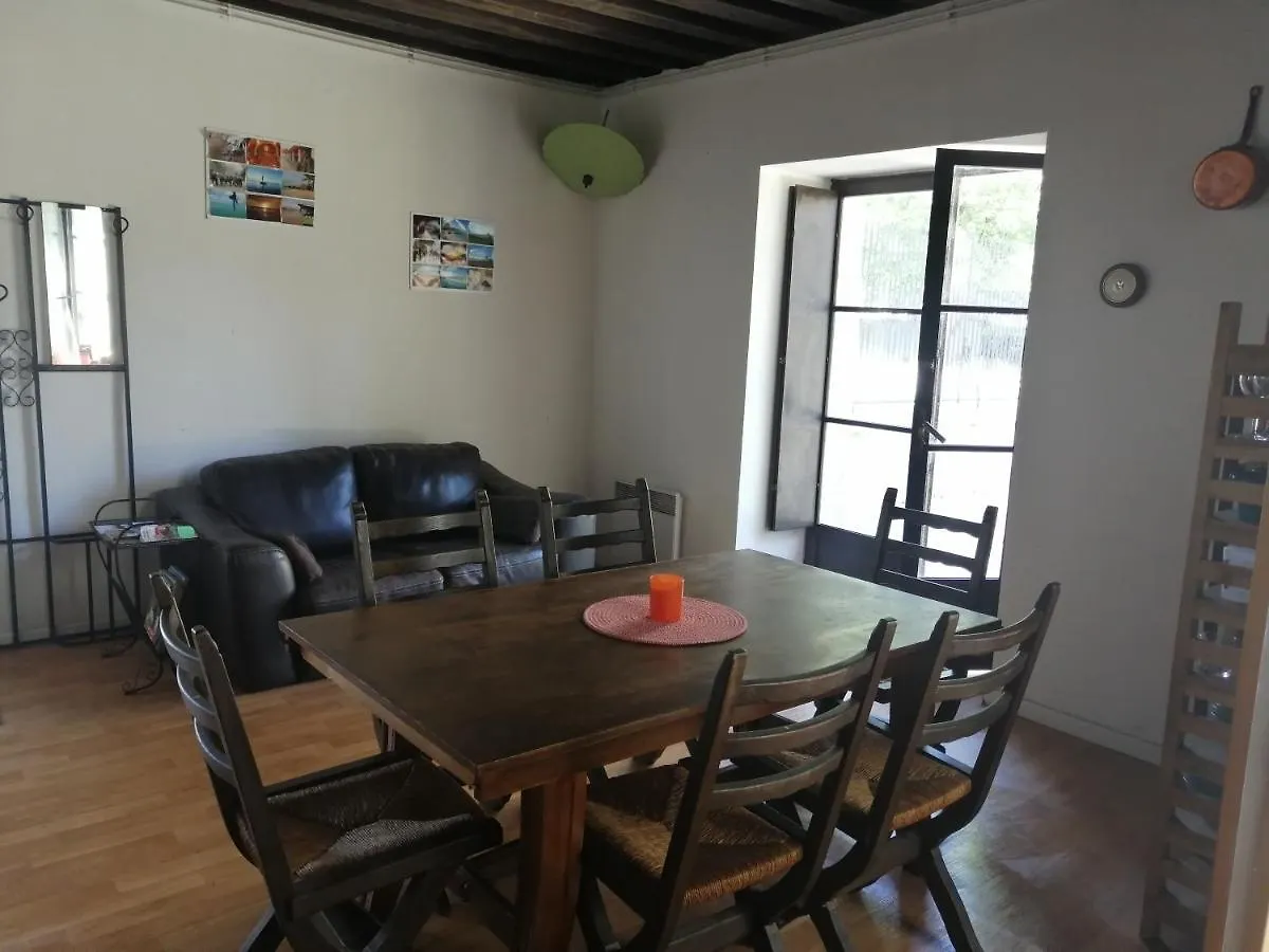 Holiday home La Tour Du Roy Villa Villeneuve-sur-Allier