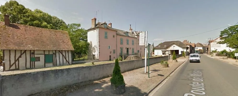 Holiday home La Tour Du Roy Villa Villeneuve-sur-Allier France